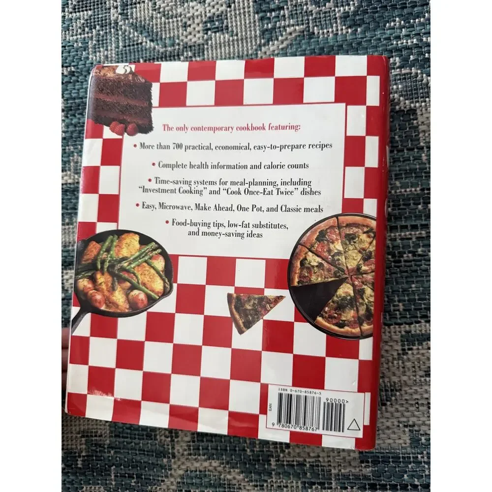 The Woman's Day Cookbook Kathy Farrell-Kingsley Editors Recipes Hardcover Classi